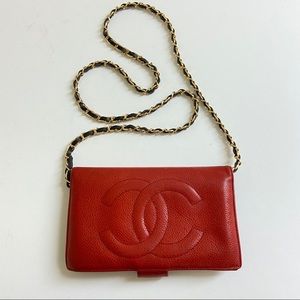 CHANEL RED WALLET or wallet on chain